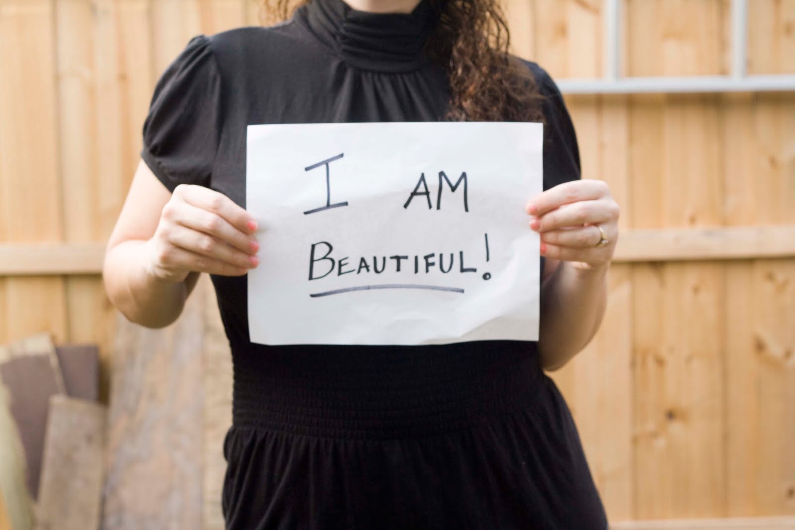 I am a beautiful person. I am beautiful. No photo please. Self-acceptance. No foto картинка.